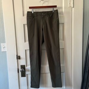 Lululemon Men’s Pants - 30